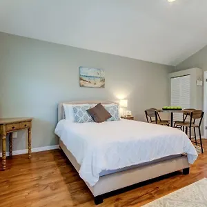  Apartment Beautiful In Downtown Dunedin!