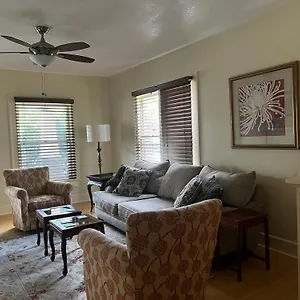  Holiday home Southern Charm In